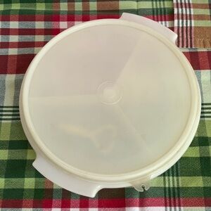 Tupperware Divided Server & Lid